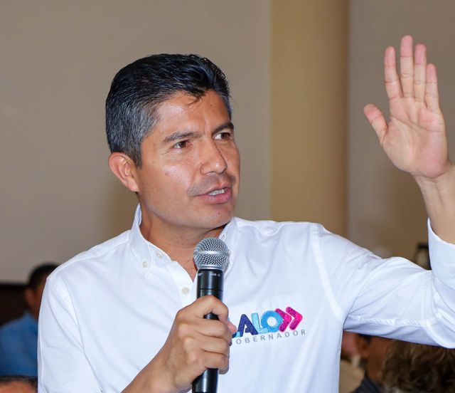 Eduardo Rivera encabezó reunión en San Pedro Cholula y anunció adhesión de morenistas