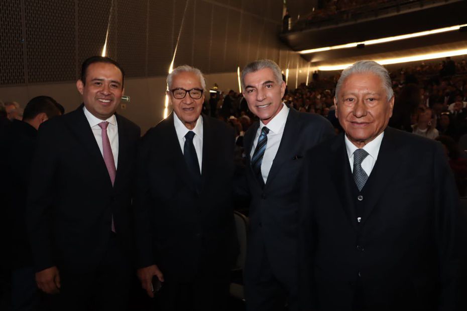 El ex gobernador Tony Gali fue invitado al informe del gobernador Sergio Salomón | EsImagen para El Universal Puebla
