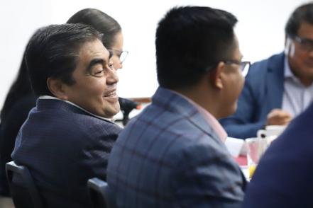 Barbosa recibe a diputados electos de Morena, PT, PVEM y MC