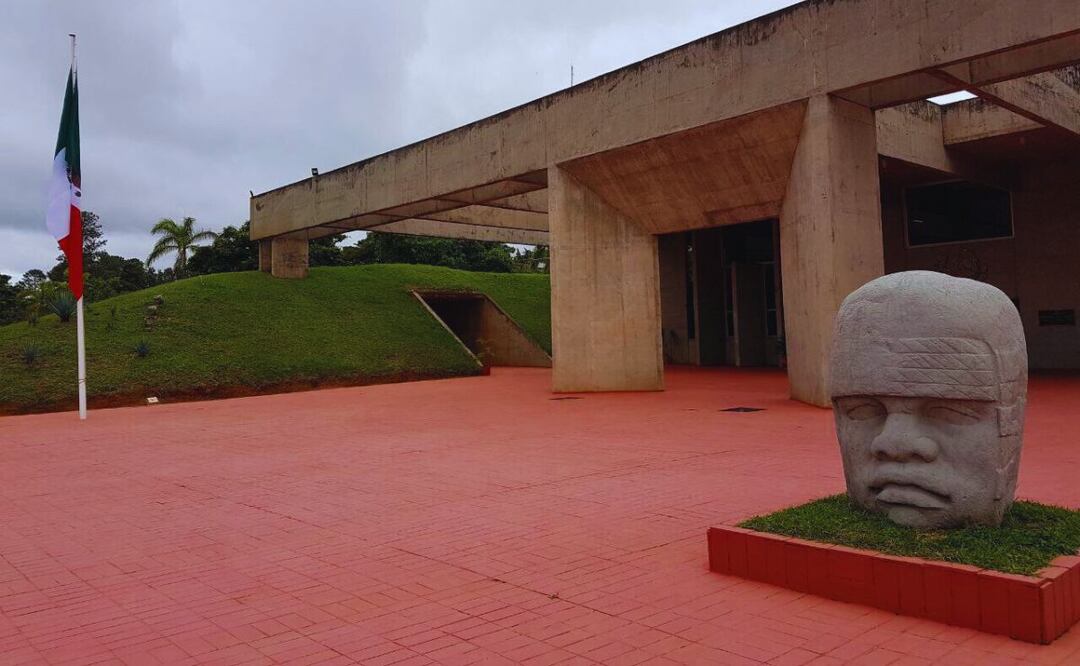 La Embajada de México en Brasil es la que tiene la pieza de arte de Puebla más valiosa | Foto: Twitter SRE