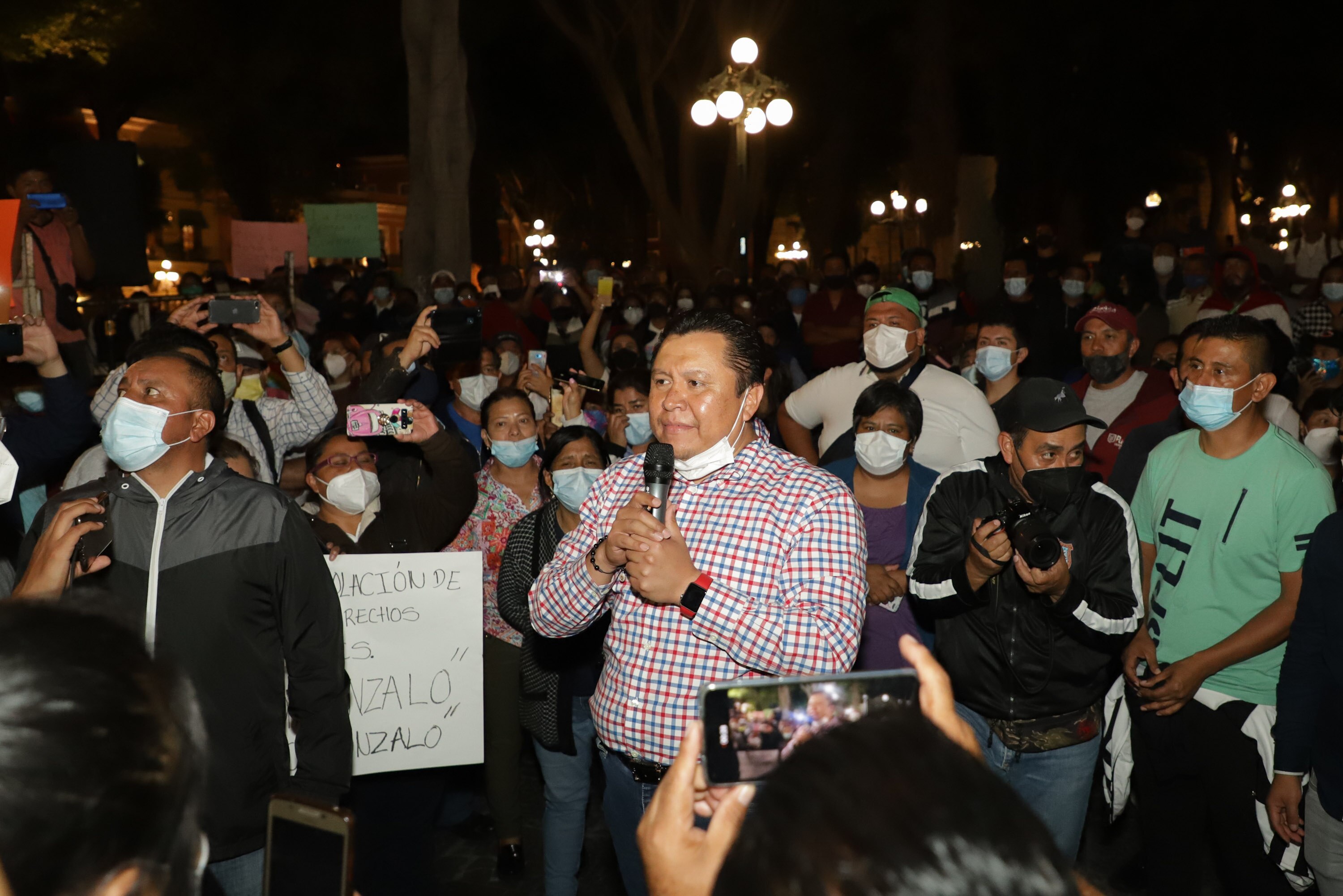 Van contra el reparto de plazas que dejó Claudia Rivera