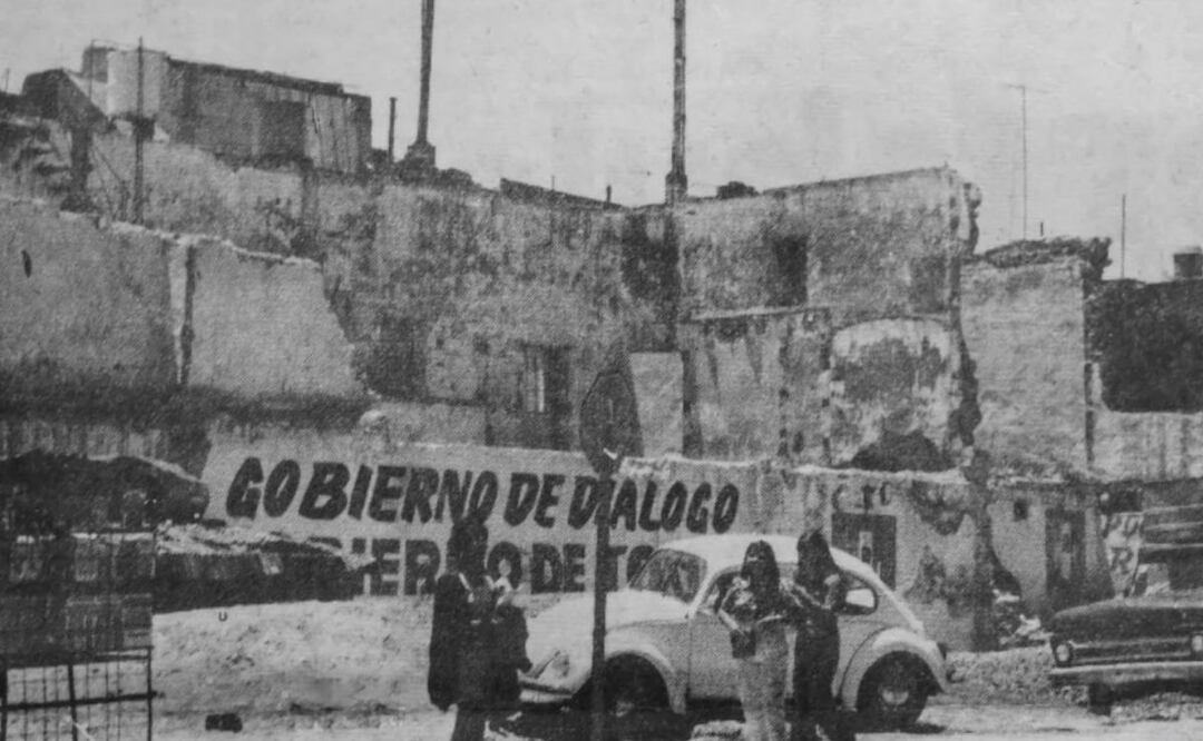 Las bardas han sido utilizadas en México con fines propagandísticos, no solo de publicidad | Foto: Facebook Puebla Antigua