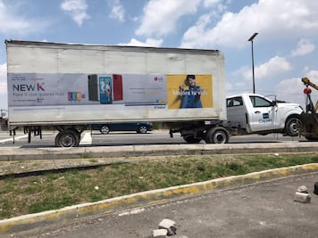 Roba un camión de Coppel y lo detienen