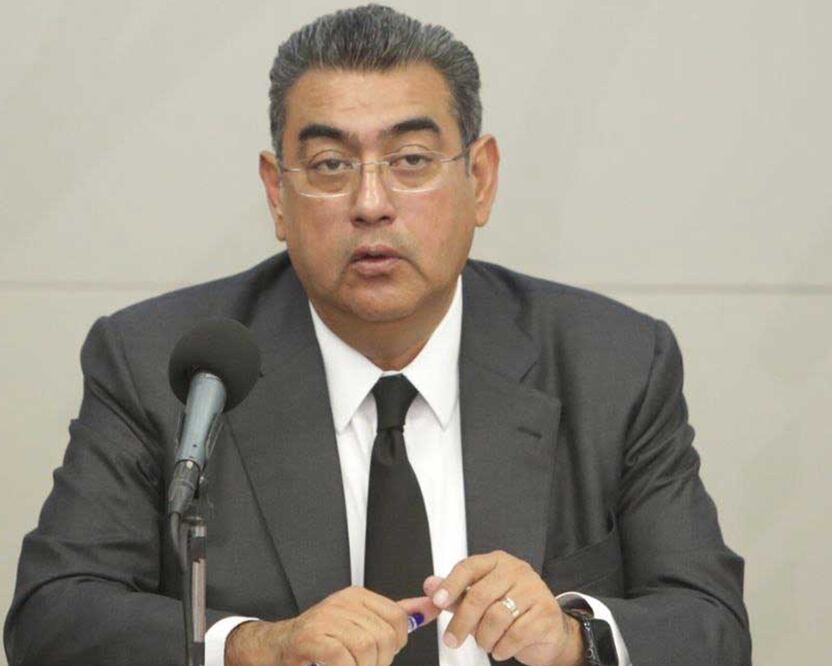 El gobernador Sergio Salomón sostiene reuniones con los presidentes municipales para tratar temas de seguridad  |Foto: Agencia Es Imagen para El Universal Puebla