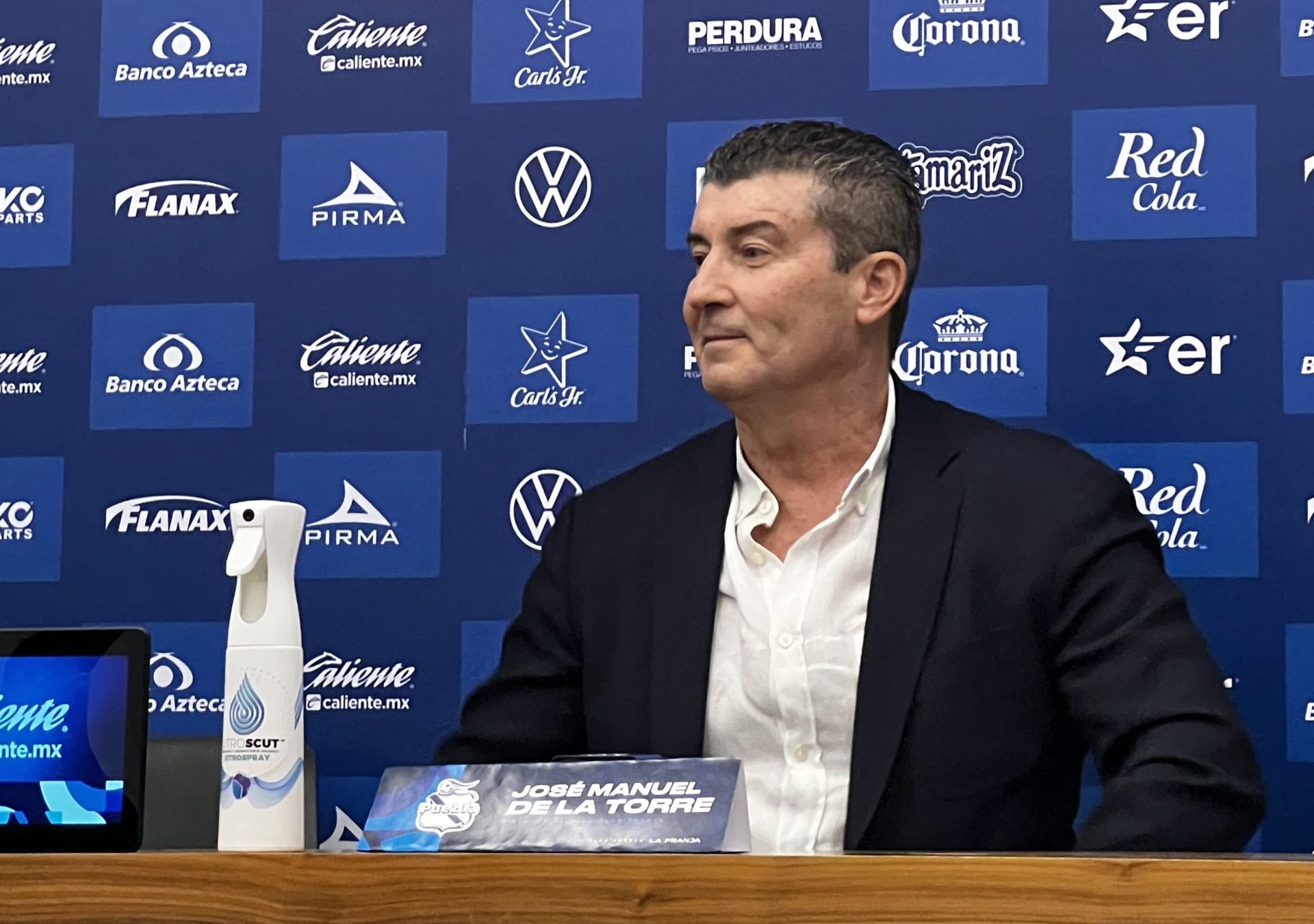 José Manuel “Chepo” de la Torre, director técnico del Club Puebla, reconoció que la reciente quinta derrota consecutiva del equipo se debe a errores en jugadas específicas. 

Foto: Producción El Universal Puebla