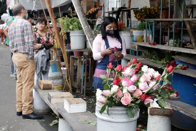 VENTA DE FLORES POR EL DÍA DE LAS MADRES