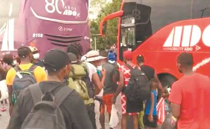 Agentes detienen a 500 migrantes en caravana de 15 camiones en Tamaulipas