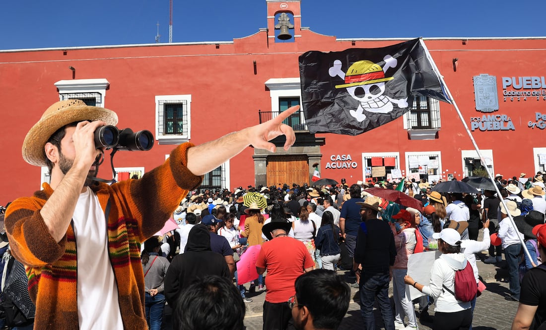Se observó la bandera pirata en la Marcha de la Generación Z | Foto: EsImagen / Freepik