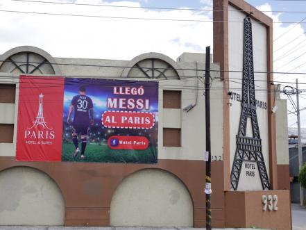 Messi llega al París...un motel de Puebla