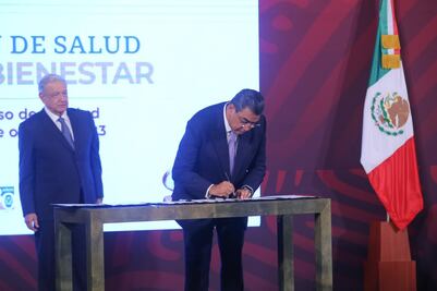 Firma Sergio Salomón Plan de Salud IMSS Bienestar con AMLO