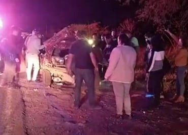 Muere niño prensado tras choque en la federal México- Veracruz