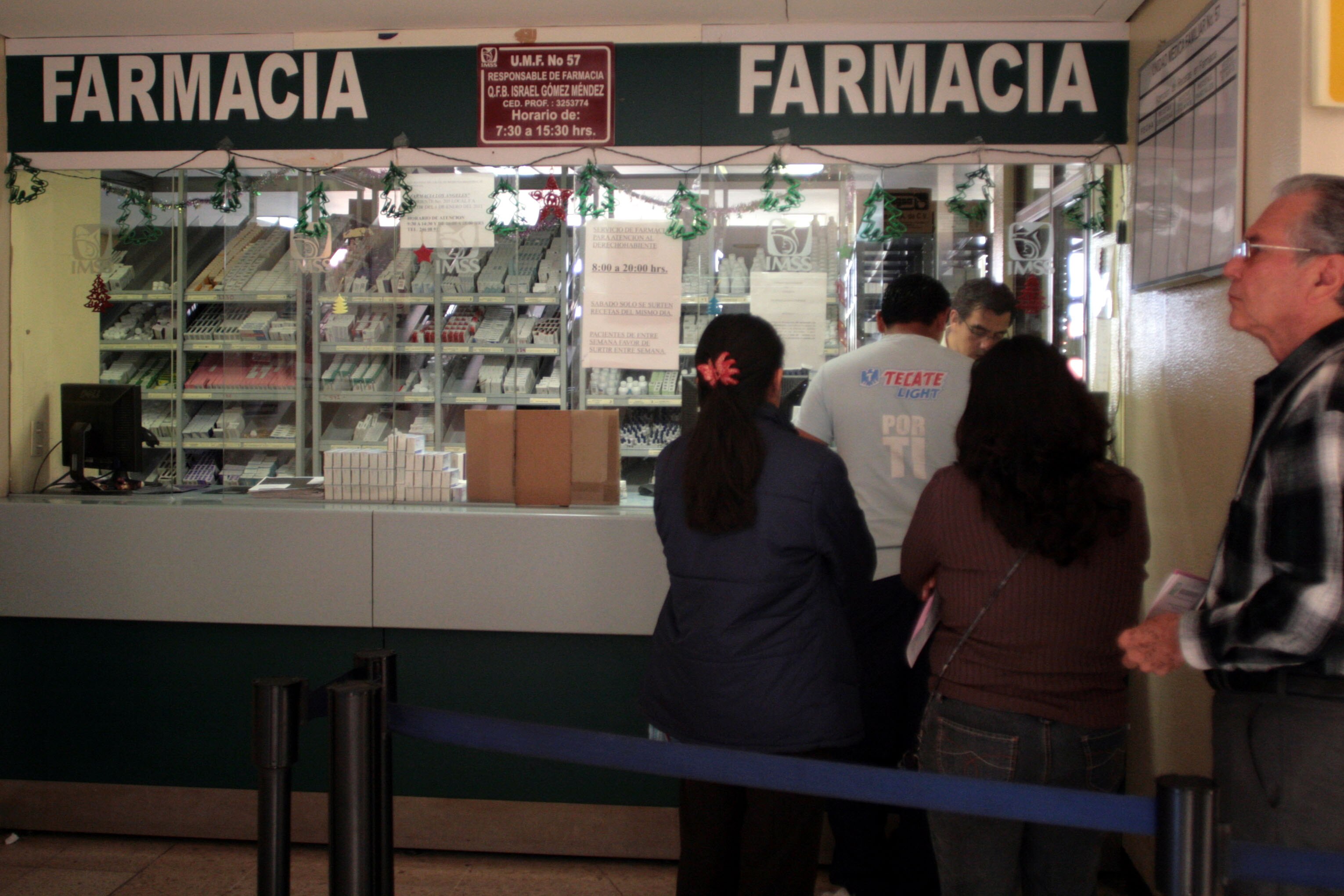 Persiste desabasto de medicamentos en Puebla