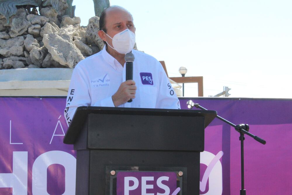 Fernando Manzanilla buscará la reelección como diputado federal del PES