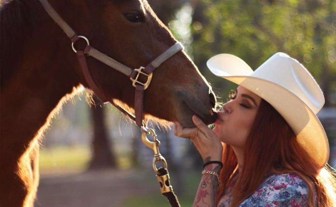 Elena Larrea, activista e influencer que rescataba caballos, perdió la vida | Foto: Instagram Elena Larrea