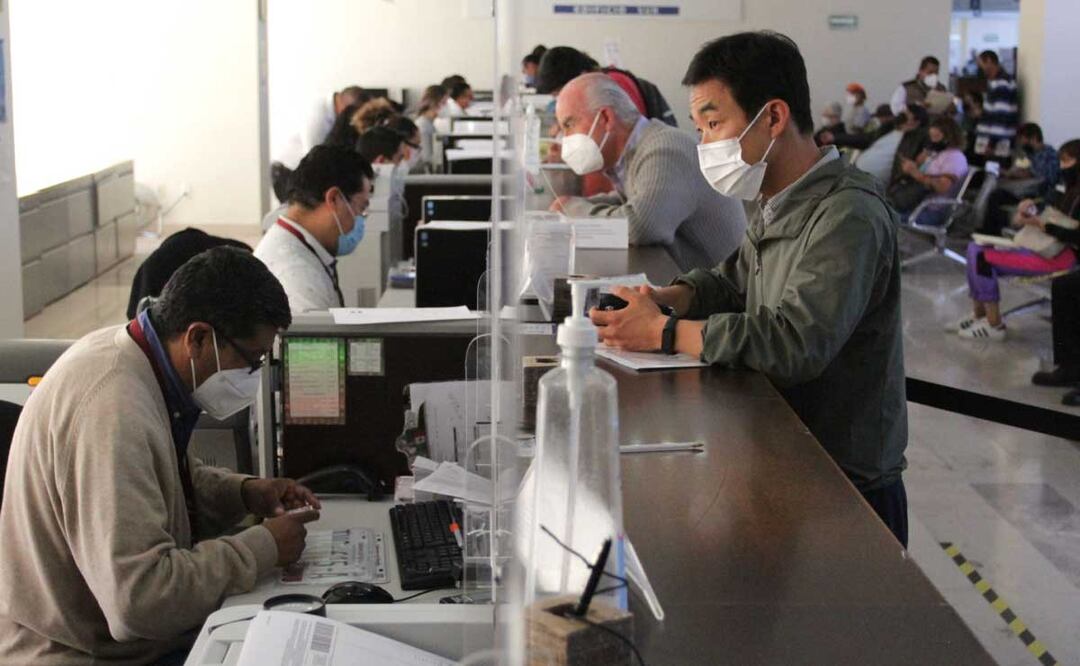 En oficinas de gobierno se sigue empleando el servicio de copias fotostáticas, aunque con restricciones | Foto: Agencia Es Imagen para El Universal Puebla