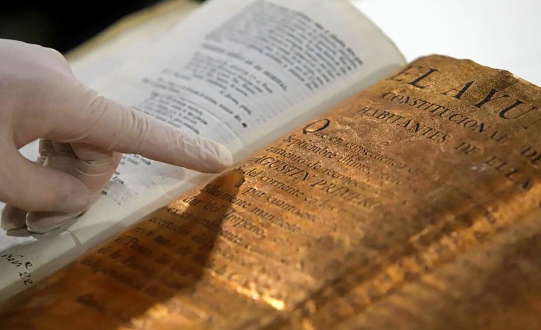 El tesoro secreto de Puebla, un libro escrito en hojas de oro