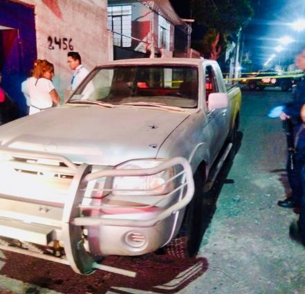 Atacan a balazos a hombre en la colonia Tres Cruces