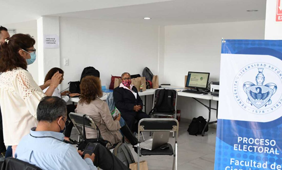 Diferentes facultades participaron | Foto: BUAP