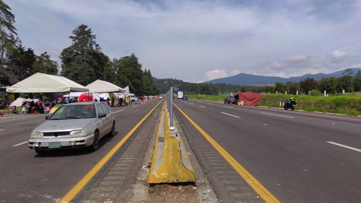 Sólo está abierto el carril de alta velocidad en la autopista México-Puebla | Foto: EsImagen