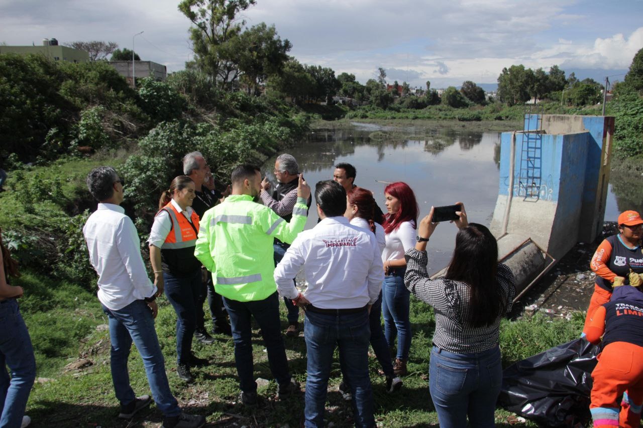 Supervisan labores de desazolve y limpieza en el Vaso Regulador Puente Negro