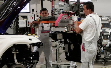 Abren nuevas carreras universitarias para la industria automotriz en Puebla  