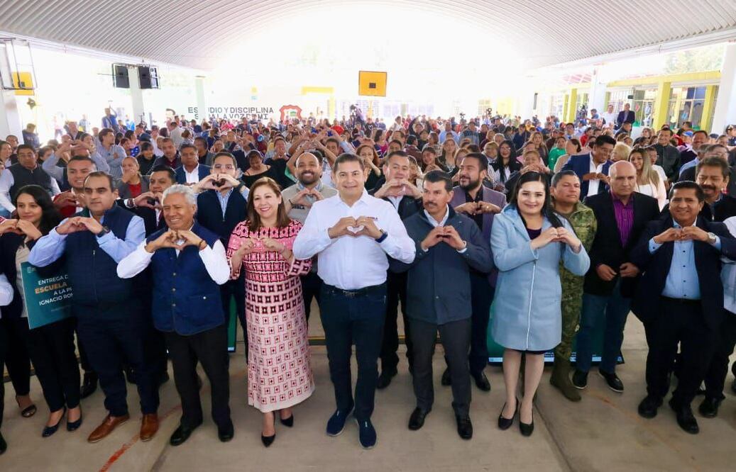 Armenta puso en marcha el programa de escuelas solares | Foto: Gobierno del estado