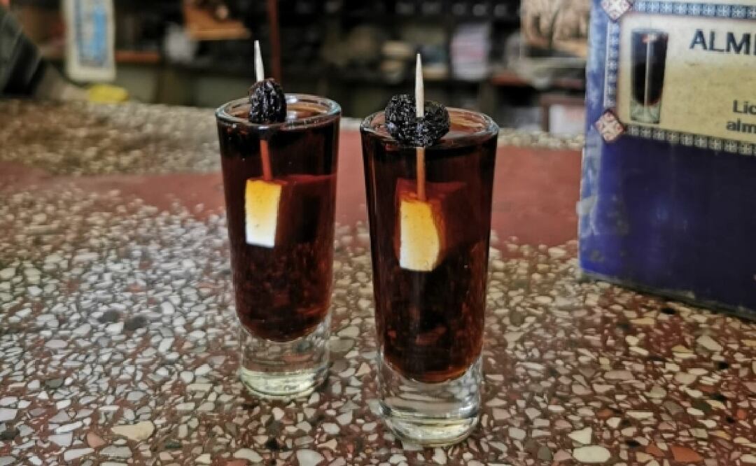 La Pasita es un licor de elaboración casera, único en el mundo. Foto: EL UNIVERSAL