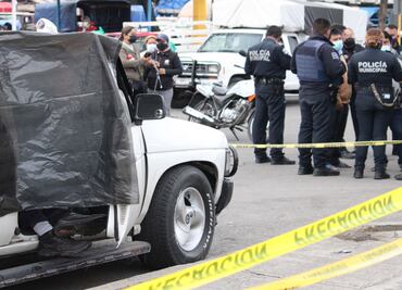 Muere de un paro al interior de su camioneta en la Central de Abasto