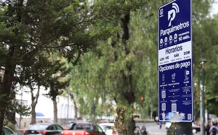 Inicia la colocación de arañas en el Centro Histórico de Puebla