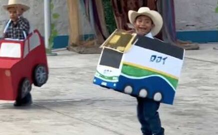 VIDEO. Graduación en la Sierra Poblana se viraliza en TikTok por creatividad de maestros