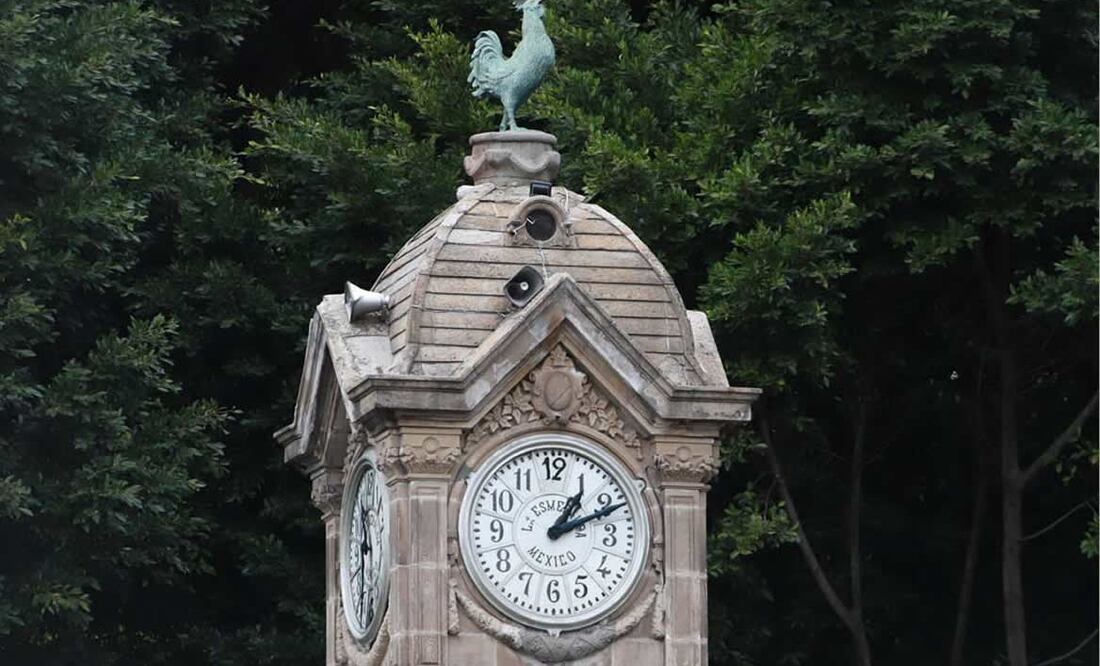 El reloj de 100 años se encuentra en el Paseo Bravo. Foto: Agencia Es Imagen para El Universal Puebla