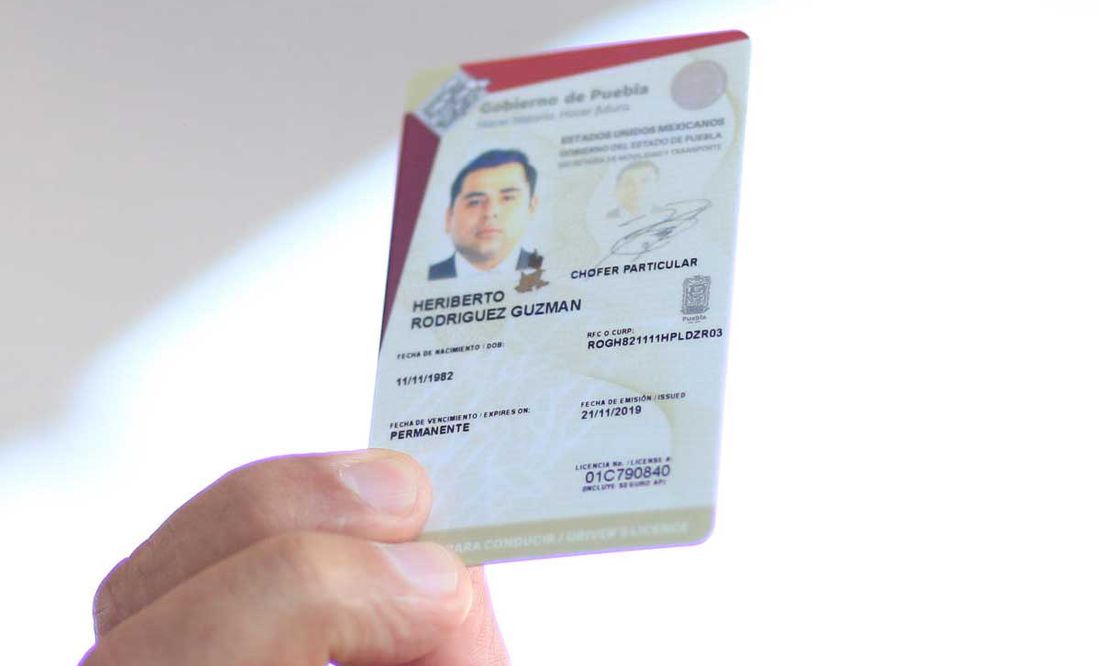 Esto facilita la obtención de licencias y fomenta la inclusión al garantizar que todos los ciudadanos, sin importar su ubicación o movilidad, puedan acceder a servicios esenciales relacionados con la conducción.

Foto: Producción El Universal Puebla