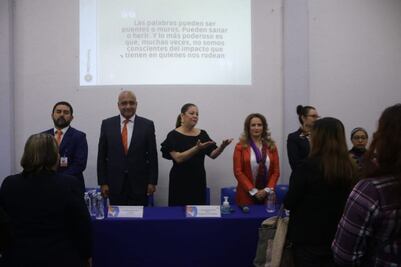 Inaugura Laura Artemisa Foro “Educar en Familia, Transformar en Comunidad”