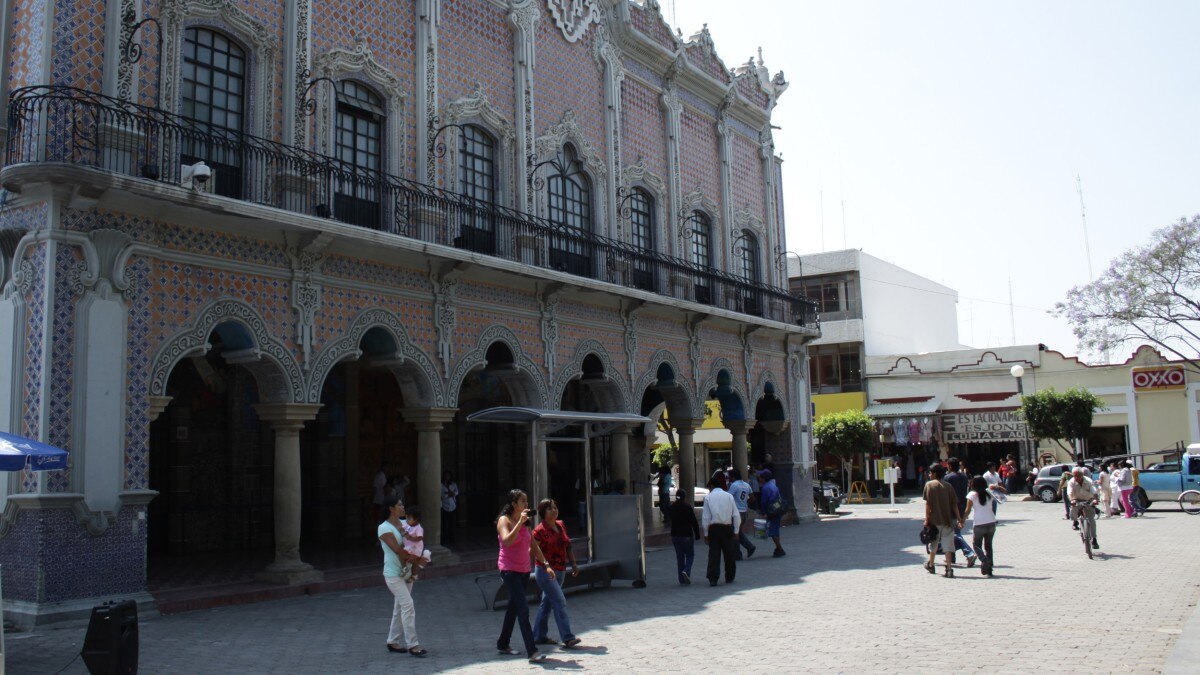 Se enfrentan repartidores y automovilistas en Tehuacán