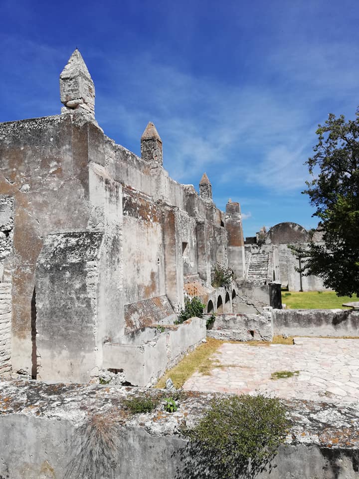 Portada: Foto Facebook Ex Hacienda San Lucas De Palmillas Tlacotepec / Canvas