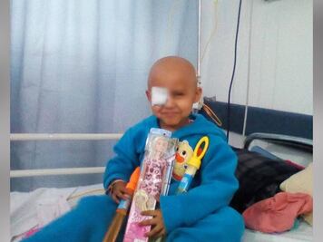 Melani tiene 5 años, padece cáncer y le faltan medicamentos