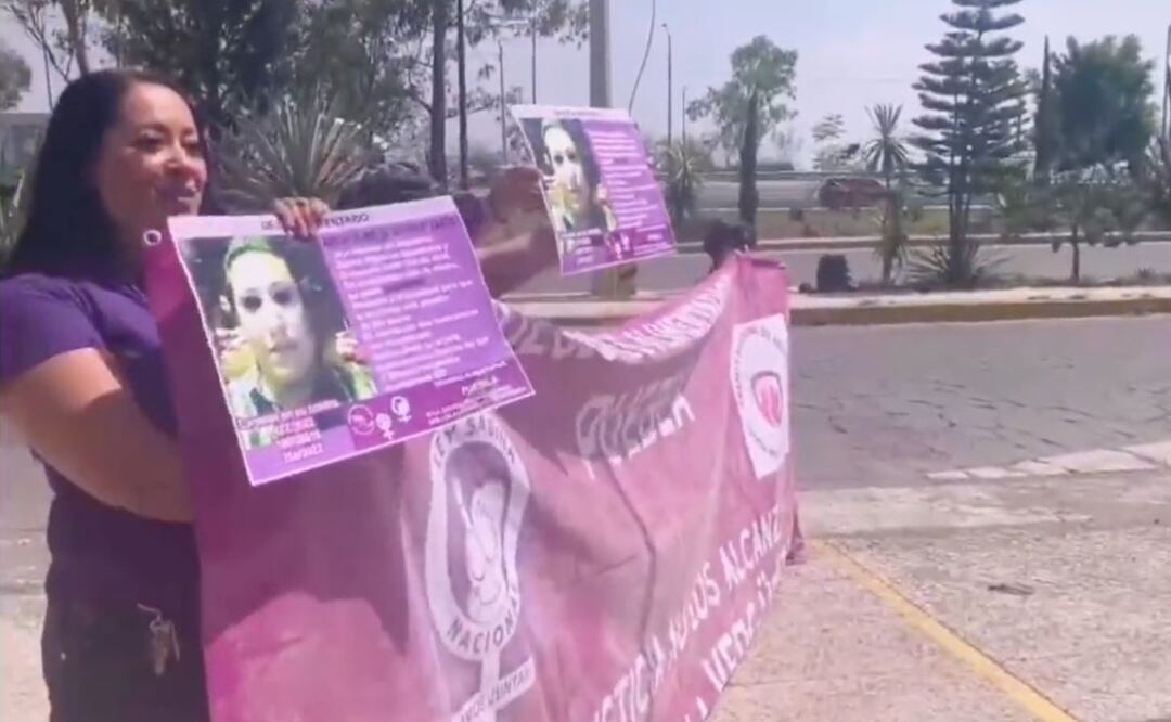 Integrantes del Frente Nacional de Mujeres contra Deudores Alimentarios se manifestaron en Bosques de los Héroes por un deudor alimentario | Foto: Twitter monisfranco