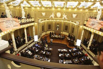 ¿Quiénes son los diputados que están a favor y en contra de despenalizar el aborto en Puebla?