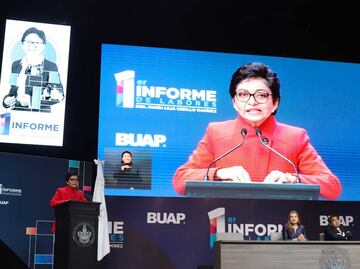 Lilia Cedillo rinde primer informe como rectora de la BUAP
