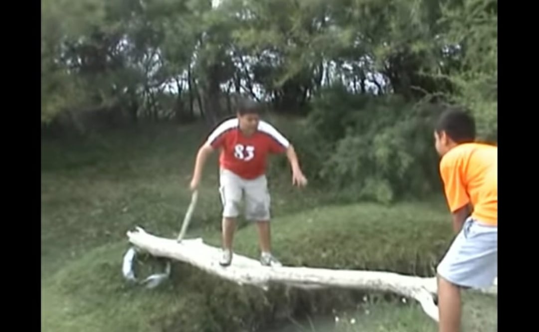 ¿Recuerdan la caída de Edgar? uno de los primeros videos virales en internet Foto: YouTube @kalosmail