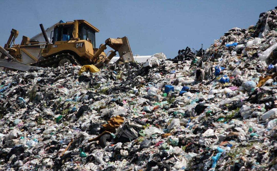 El manejo de los residuos es un negocio millonario cuyos contratos ocultan muchos municipios de Puebla | Foto: Agencia Es Imagen para El Universal Puebla