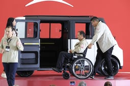 Gobierno de Puebla planea comprar 3 mil autos Olinia para transporte público