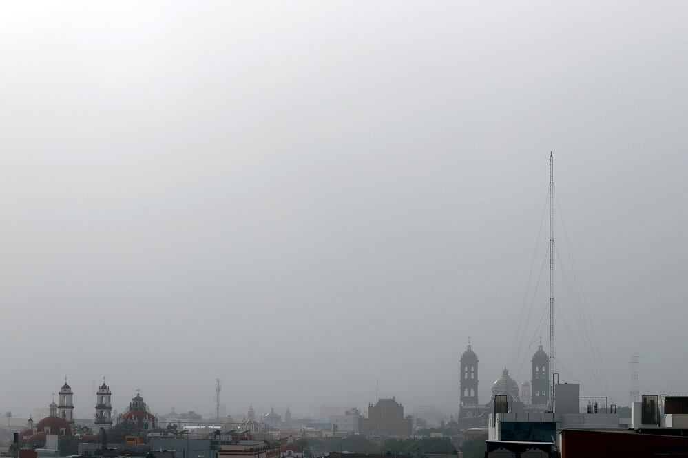 De continuar la mala calidad del aire se pasará a la fase 1 de contingencia ambiental   Imagen: Agencia Enfoque para El Universal Puebla