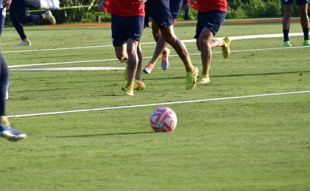 Estos famosos futbolistas incursionaron en la política; algunos han jugado en La Franja y Lobos BUAP | Foto: Agencia Es Imagen para El Universal Puebla