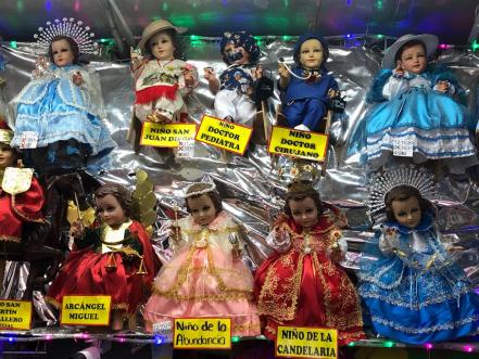 Traje de Niño Dios del Covid-19, el más vendido en Puebla