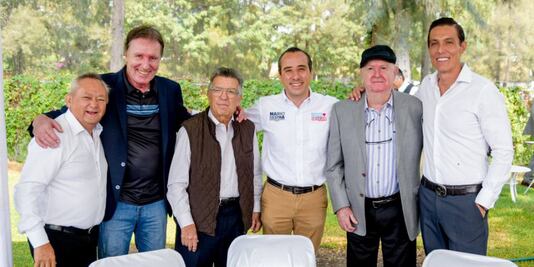 Mario Riestra se reunió con leyendas del deporte y empresarios