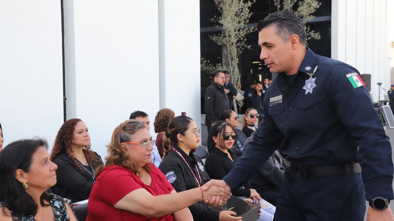 Gobierno municipal de Puebla reconoce a policías caídos | Foto: Ayuntamiento de Puebla