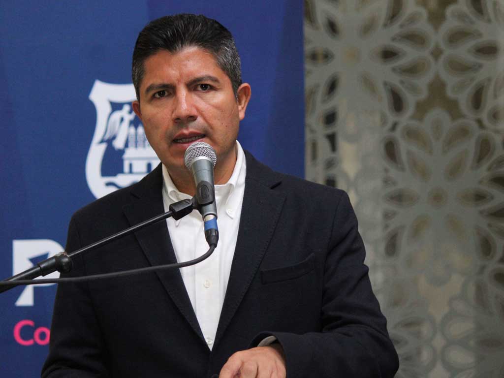Claudia Rivera mintió, no dejó recursos en el ayuntamiento, acusa Lalo Rivera