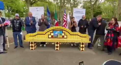 Icónica banca del Pueblo Mágico de Atlixco llega a un parque en Nueva York