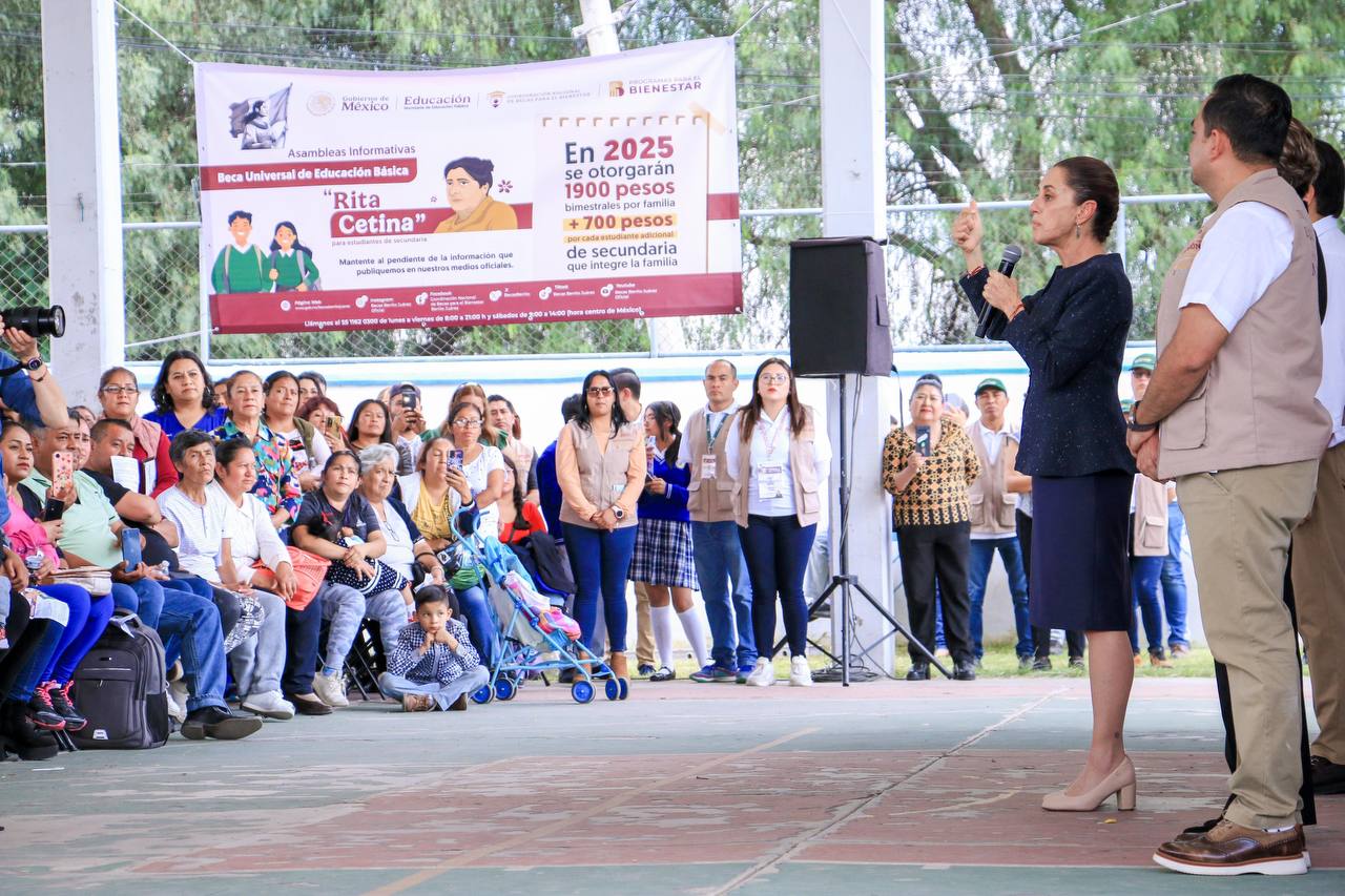 Este programa, diseñado con el objetivo de prevenir la deserción escolar, se otorgará a todas las familias que registren a sus hijos e hijas en secundarias públicas de todo el país.

Foto: Producción El Universal Puebla 